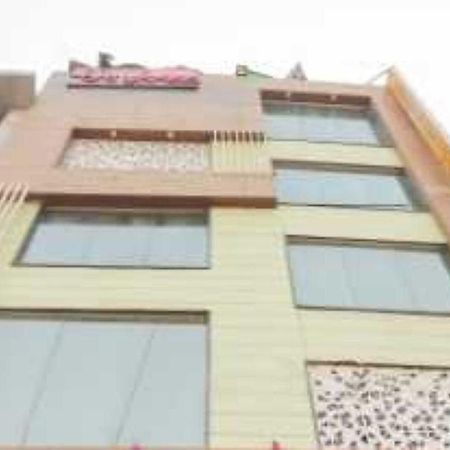 Hotel O Discovery Inn New Delhi Exterior photo